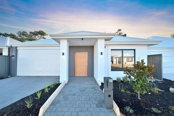 W 31_Lillypilly_Lp,_Sinagra _WA_01