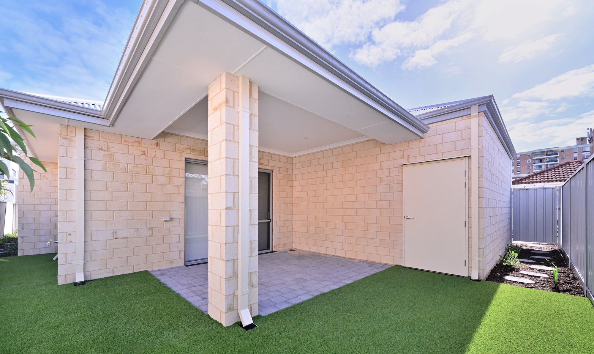 WEB Y25 358 2-25 Rawlins St-30