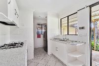 WEB 43 Burnside Way  Waikiki 05