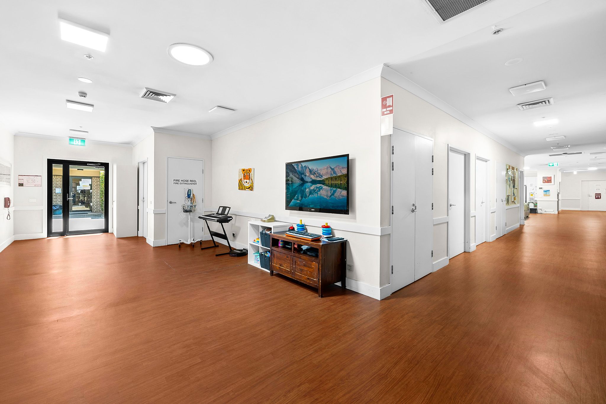 2 A194_Summer Hill, GH B_Hallway