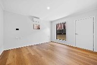 003 Open2view_ID862029-11_Ballad_Street_3_11zon