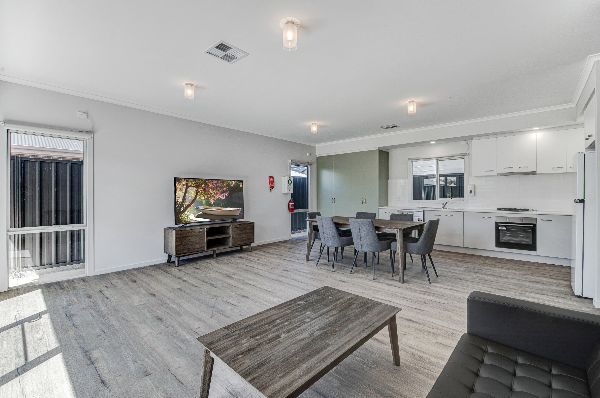 DSC 6169_70_71_72_73