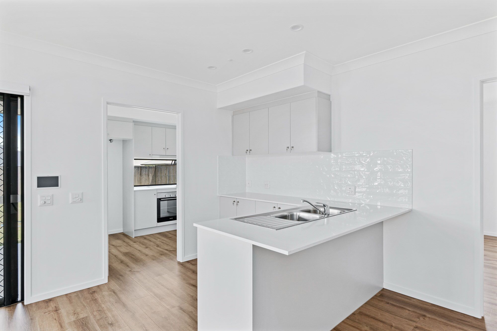 28 Mulberry Cct 10  1)