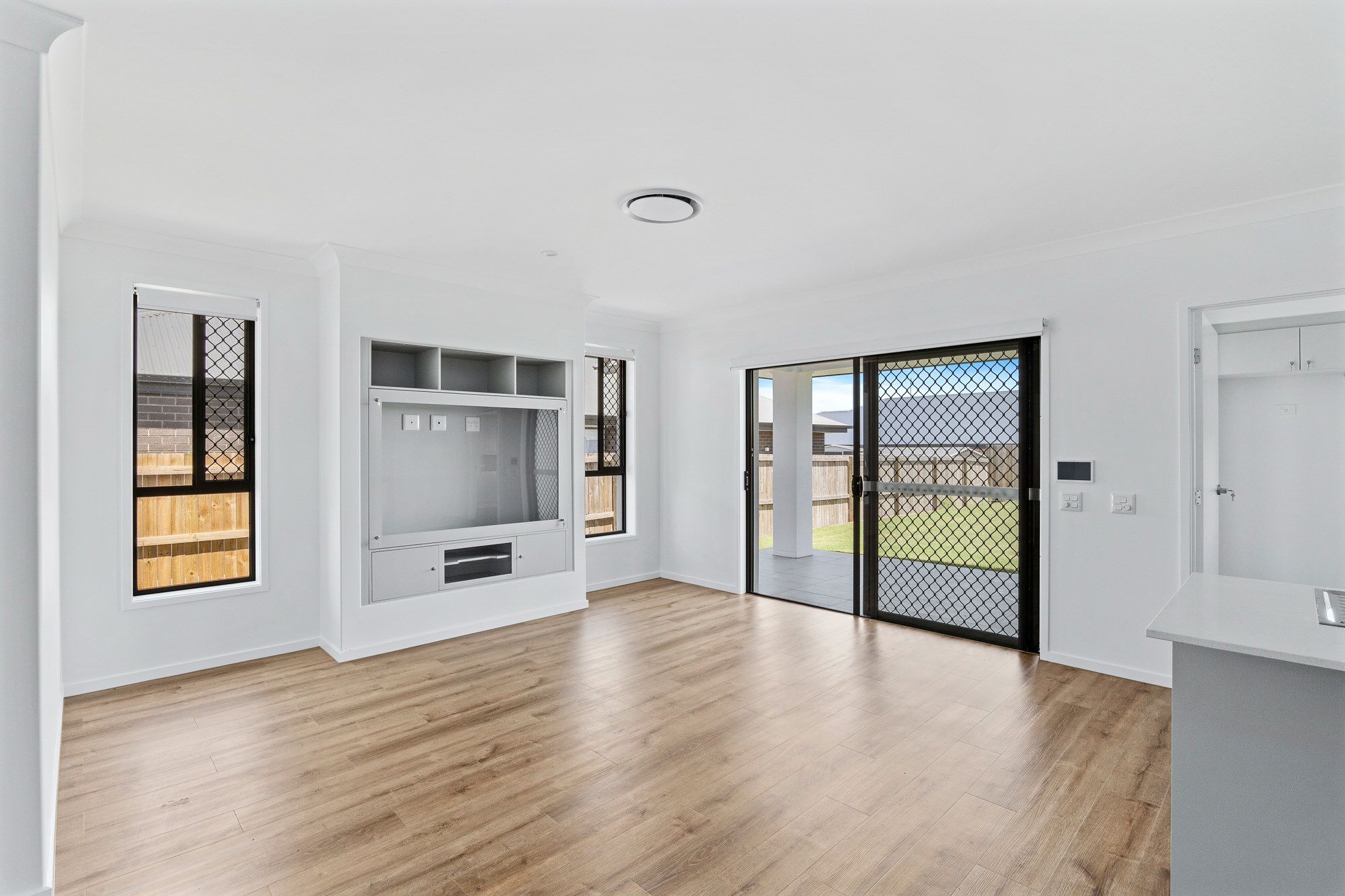 28 Mulberry Cct 11  1)