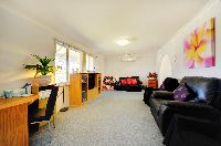 Killarney Vale Living Area 002