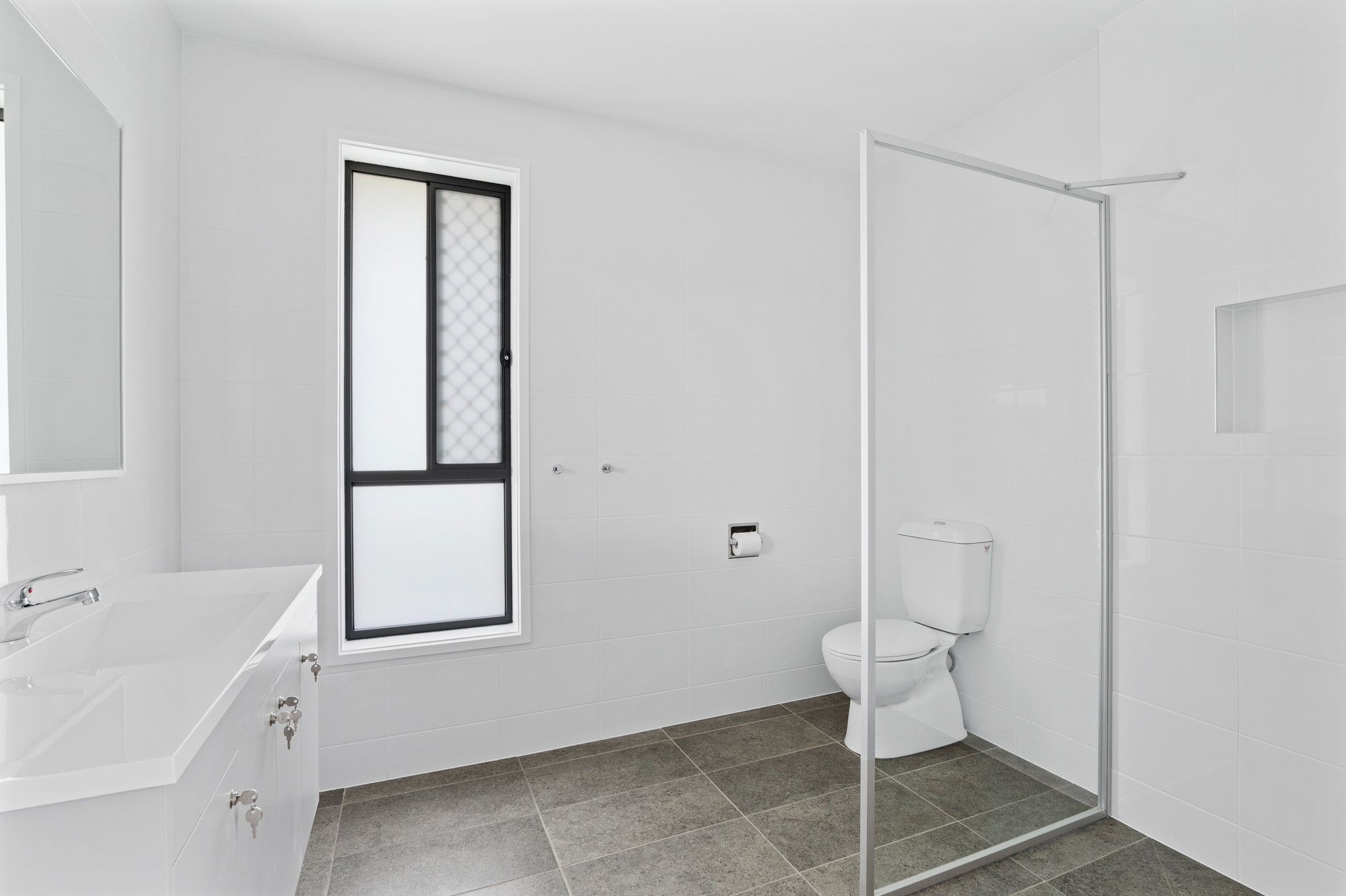 28 Mulberry Cct 7  1)