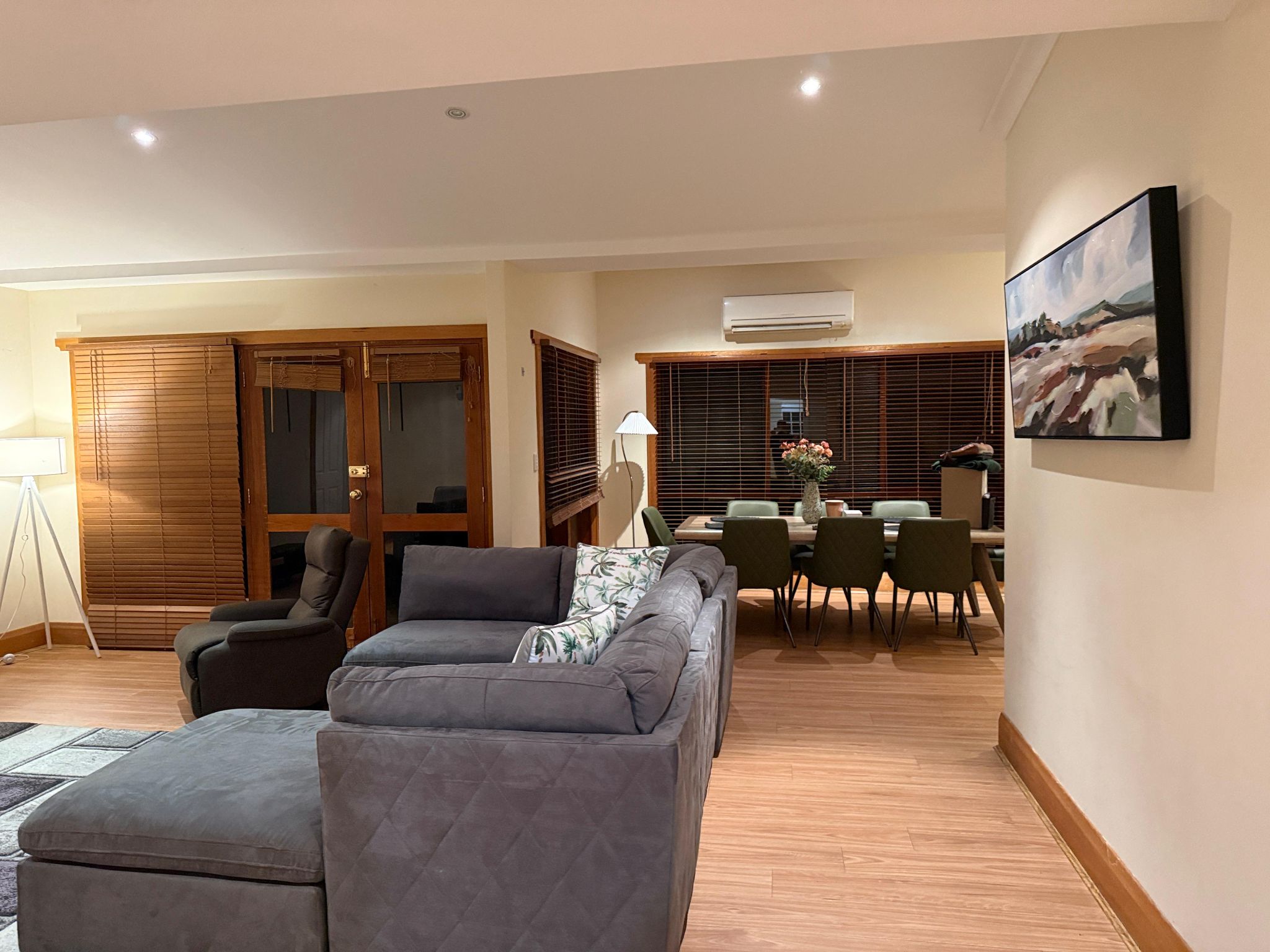 WhatsApp Image 2025 11-18 at 5.55.47 PM (1)