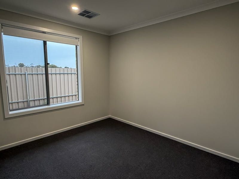 Bedroom 3 Murray Bridge