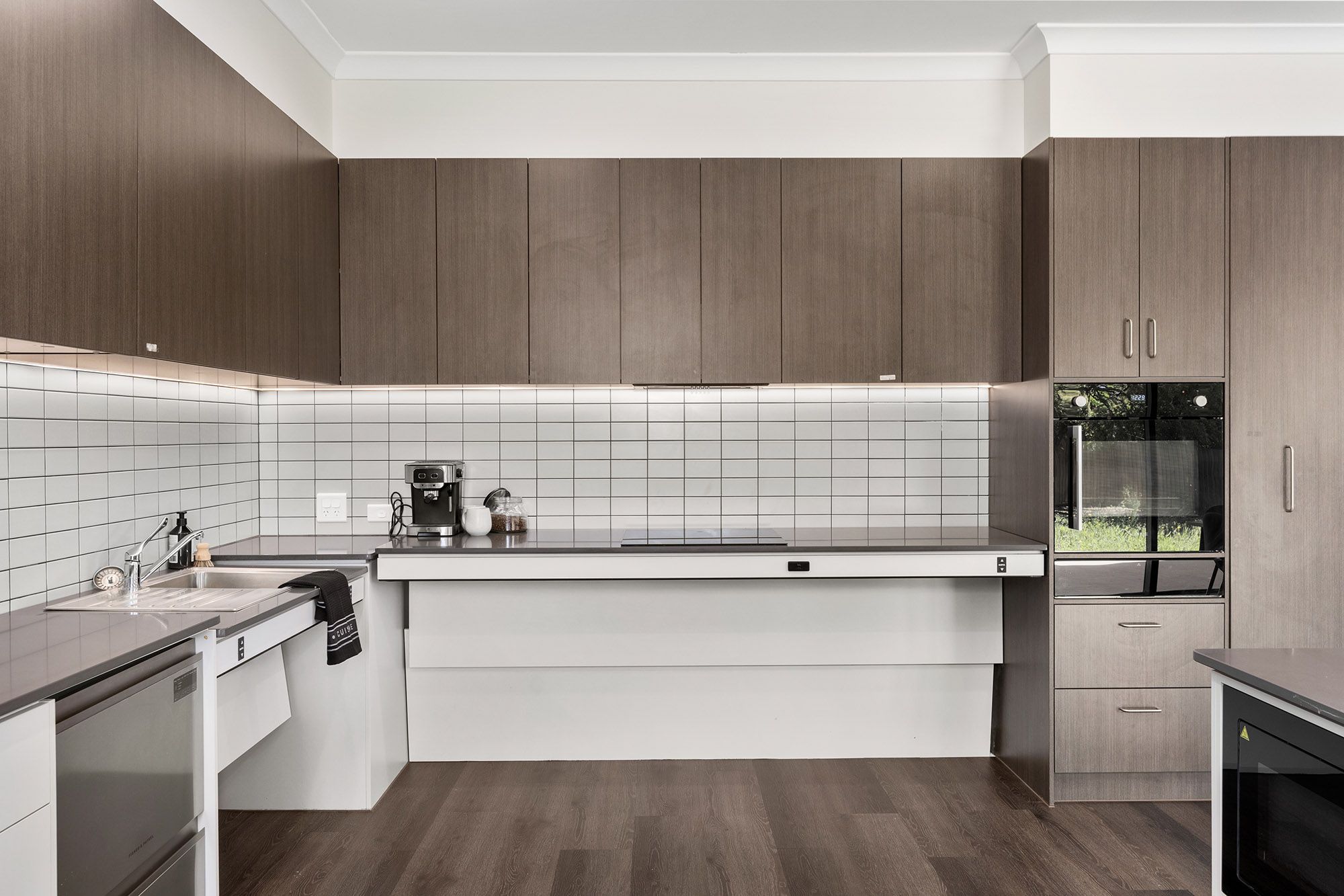 Waratah   Kitchen 3 LR No Logo