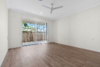 006 Open2view_ID985659-17_Curlew_Street