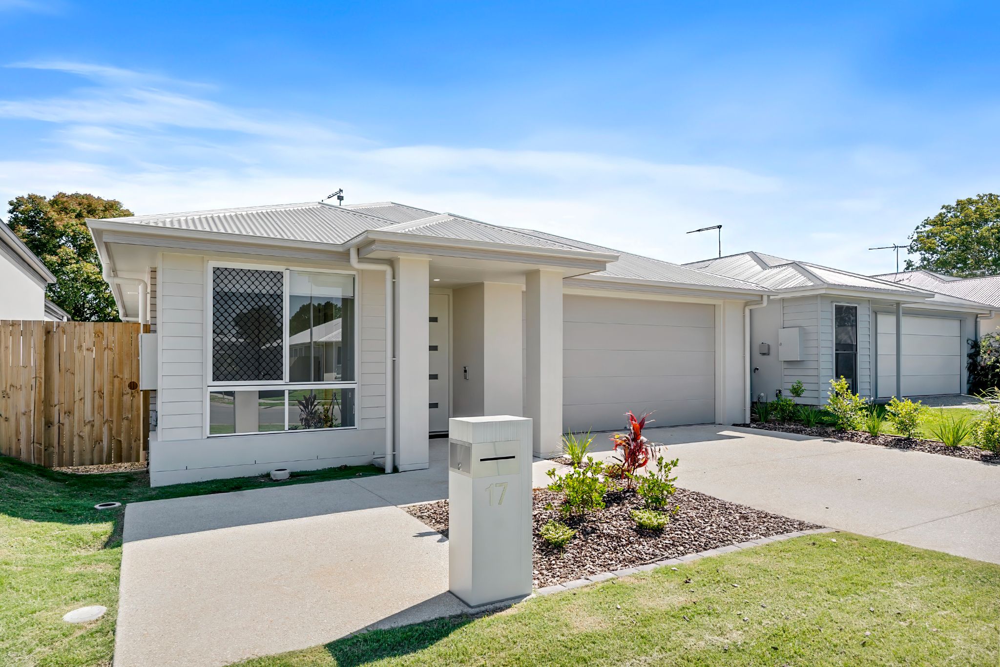 018 Open2view_ID985659-17_Curlew_Street