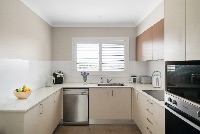 Care Metaz Day 2  30 of 142) staged