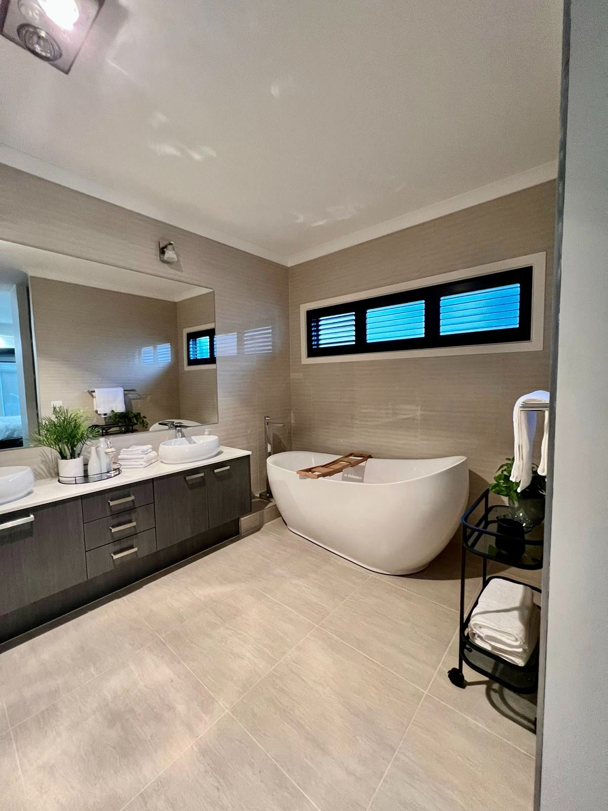 b69dfd6e 6780-44fc-b1e8-afc23353f663