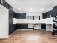 005 Open2view_ID892340-70_Doncaster_Avenue