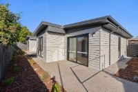 web 1747150210349_bwrm-13 Medium