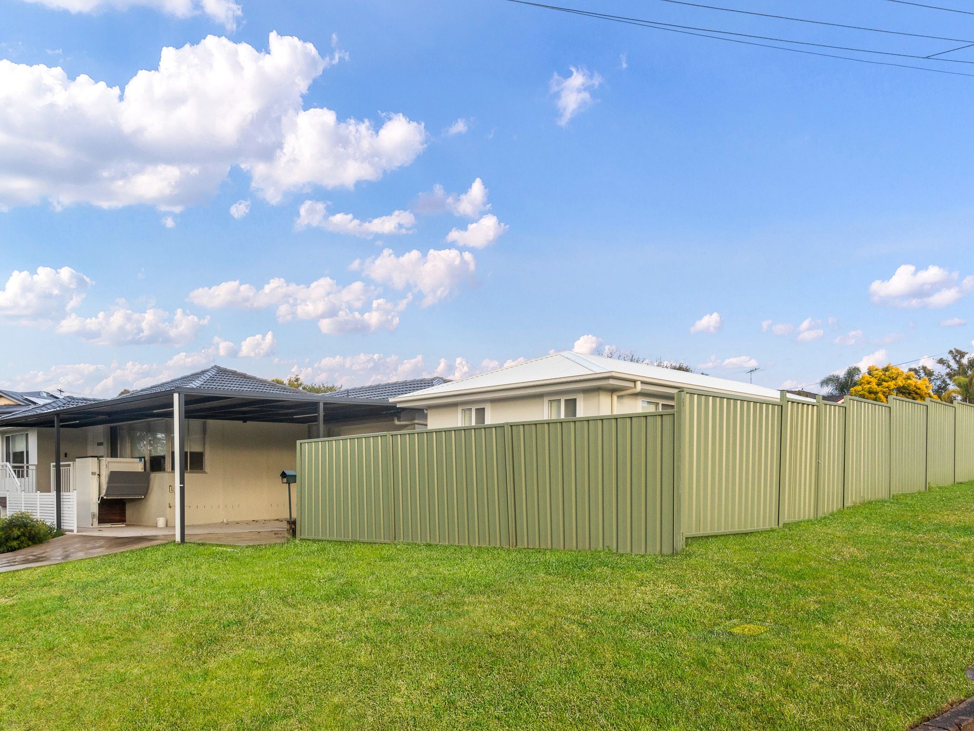 002 Open2view_ID892340-70_Doncaster_Avenue