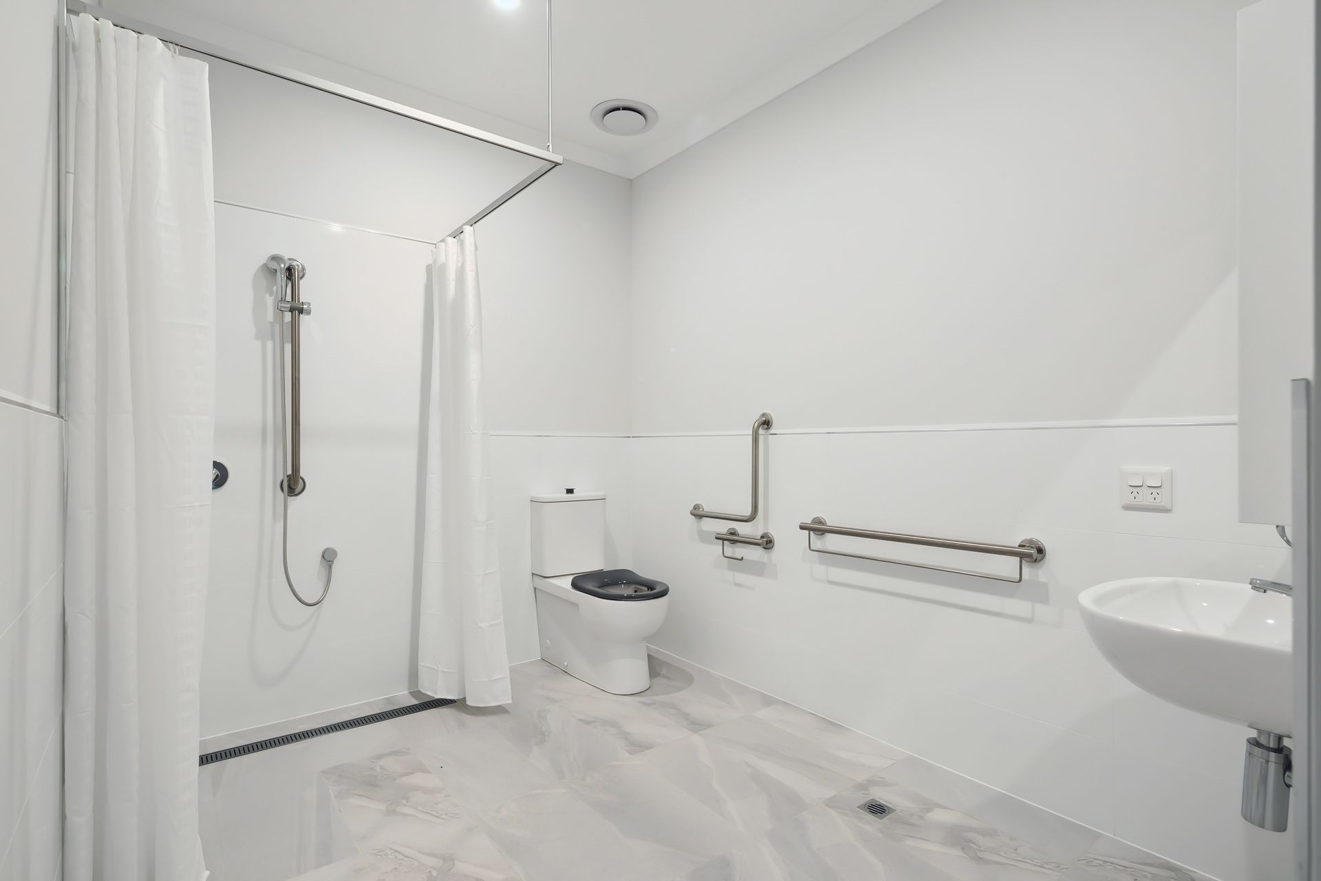 WEB 18A Newton Street  Bayswater 03