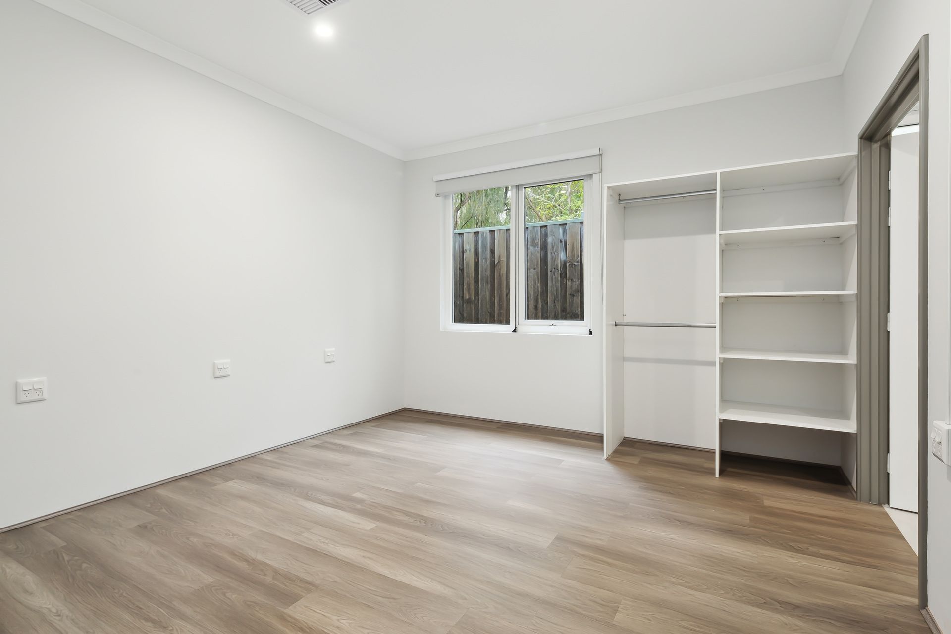 WEB 18A Newton Street  Bayswater 04