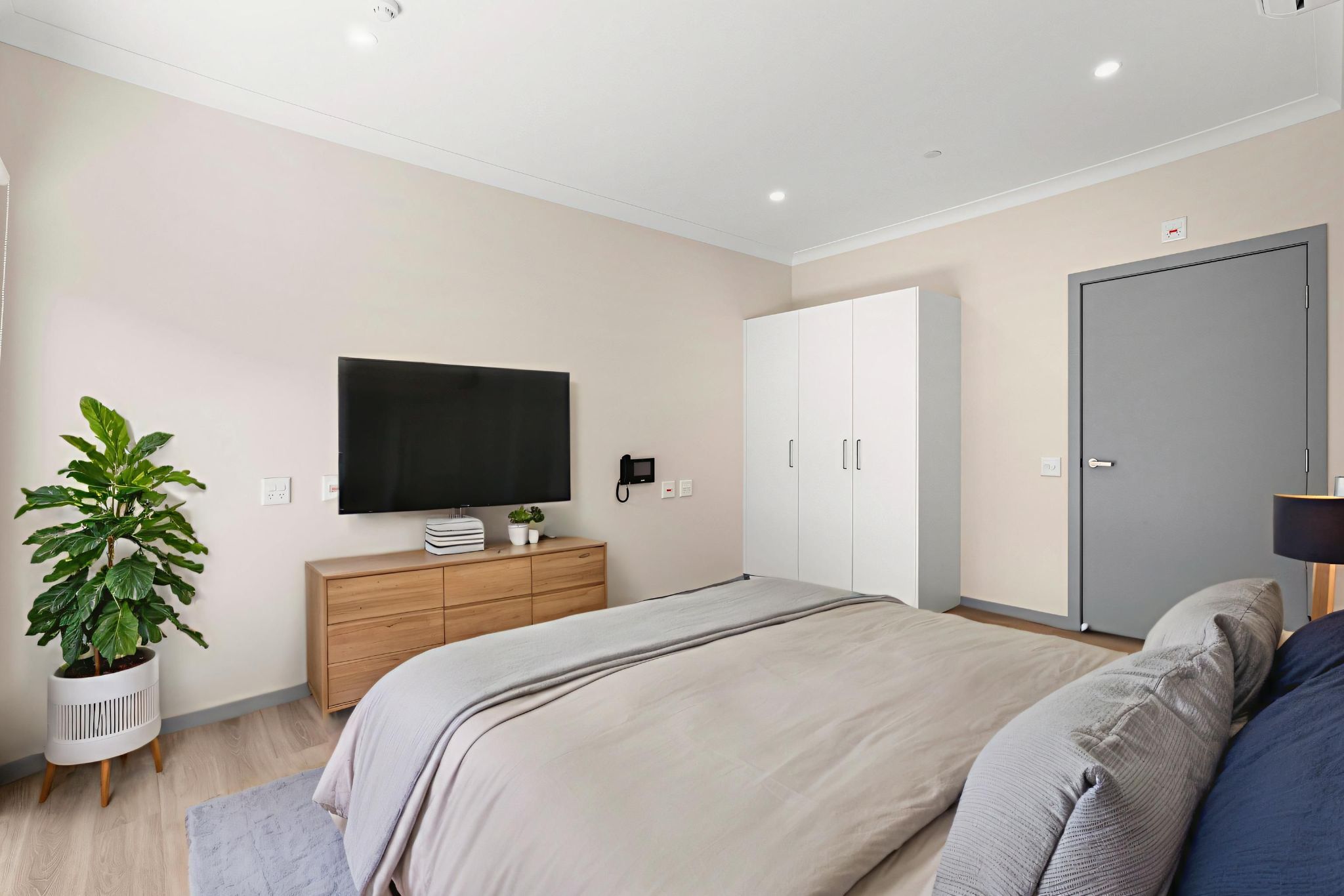 Bedroom-into-Ensuite-LR-No-Logo - 1