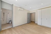 Bedroom into Ensuite LR No Logo