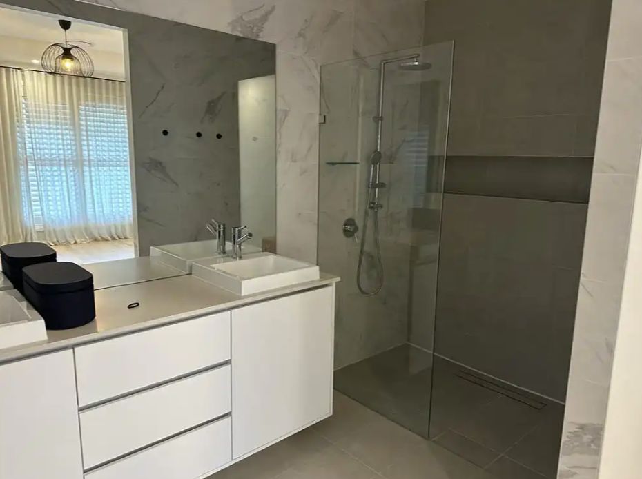 Screenshot 2025 11-24 125249