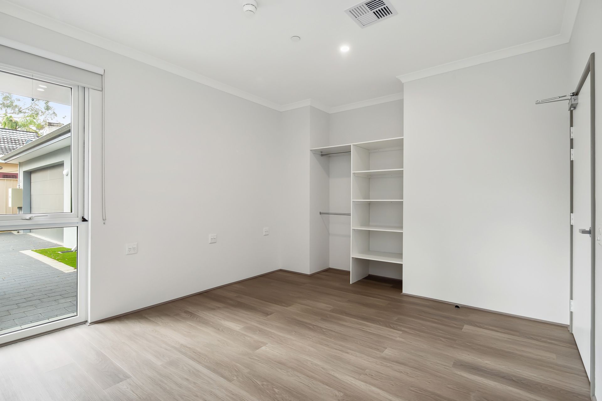 WEB 18A Newton Street  Bayswater 10