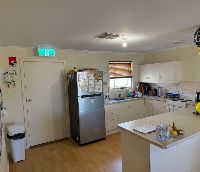 Clifford kitchen 1  2)