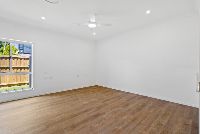 013 Open2view_ID989705-28_Headway_Street