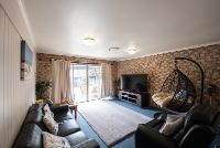 AQ SIL_June_2022_5_Dickenson_Close_Coppers_Plains_008