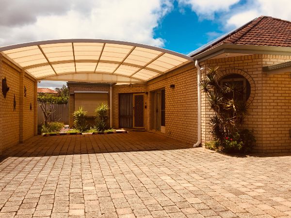 carport   entrance