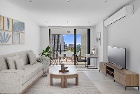 caremetaz  38 of 63) staged