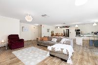 Mt Barker   6 Ware Close - 07