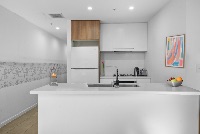 caremetaz  61 of 63) staged