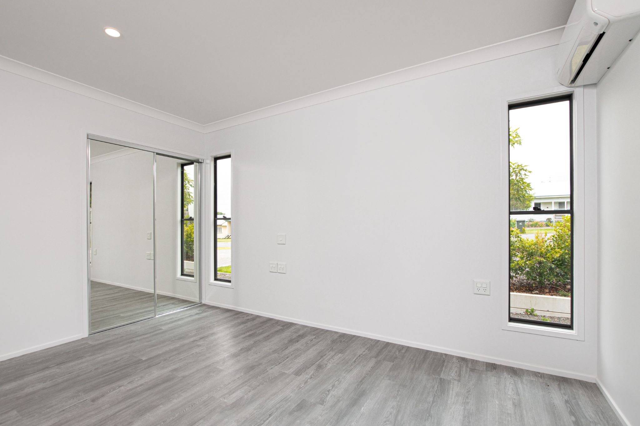 17A Boundary St Beaudesert bedroom 2