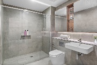 caremetaz  42 of 63) staged