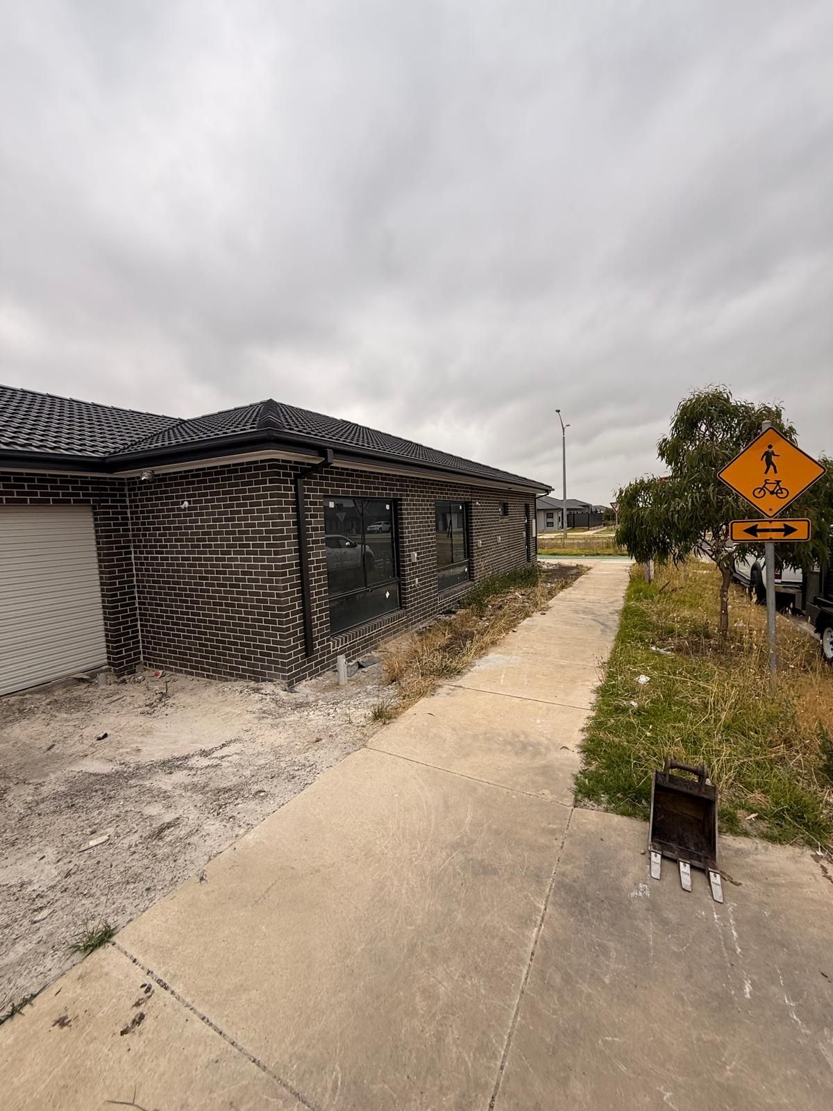 Side View   Kalkallo