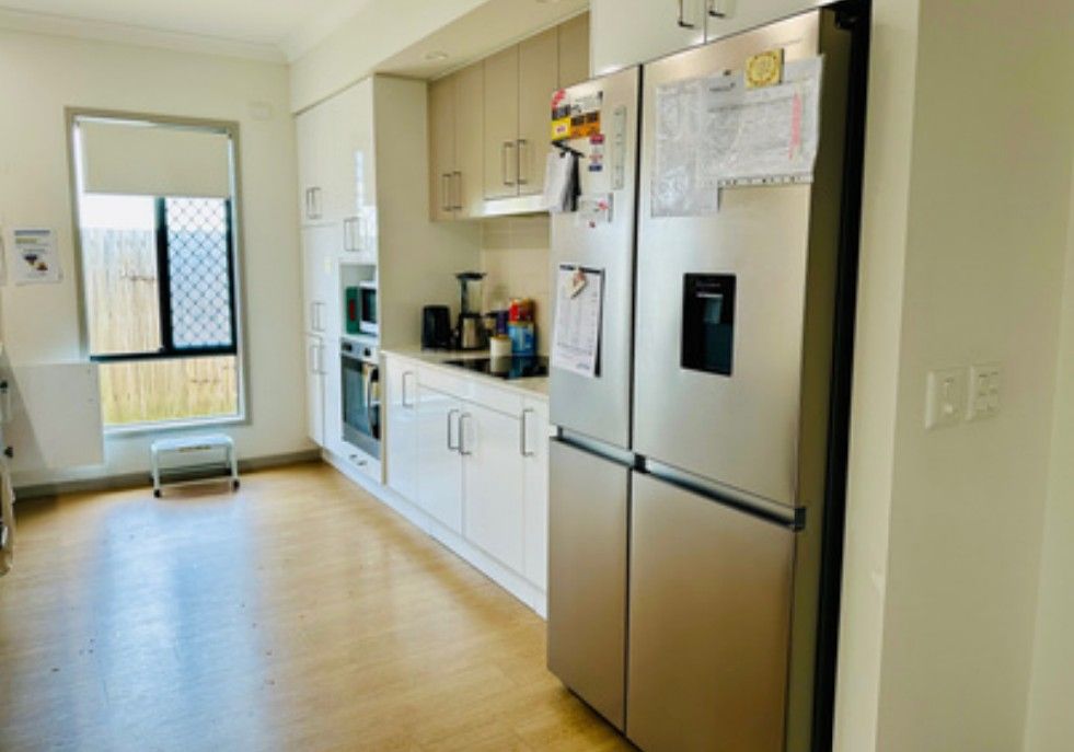 4   Ena St 13 - Kitchen
