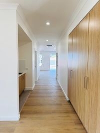 8ae93a87 7c08-4ef3-90fd-fbb04edc706d