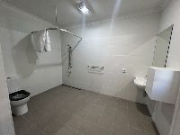 HPS Bathroom 1  2032x1524) - 2A Brisbane St