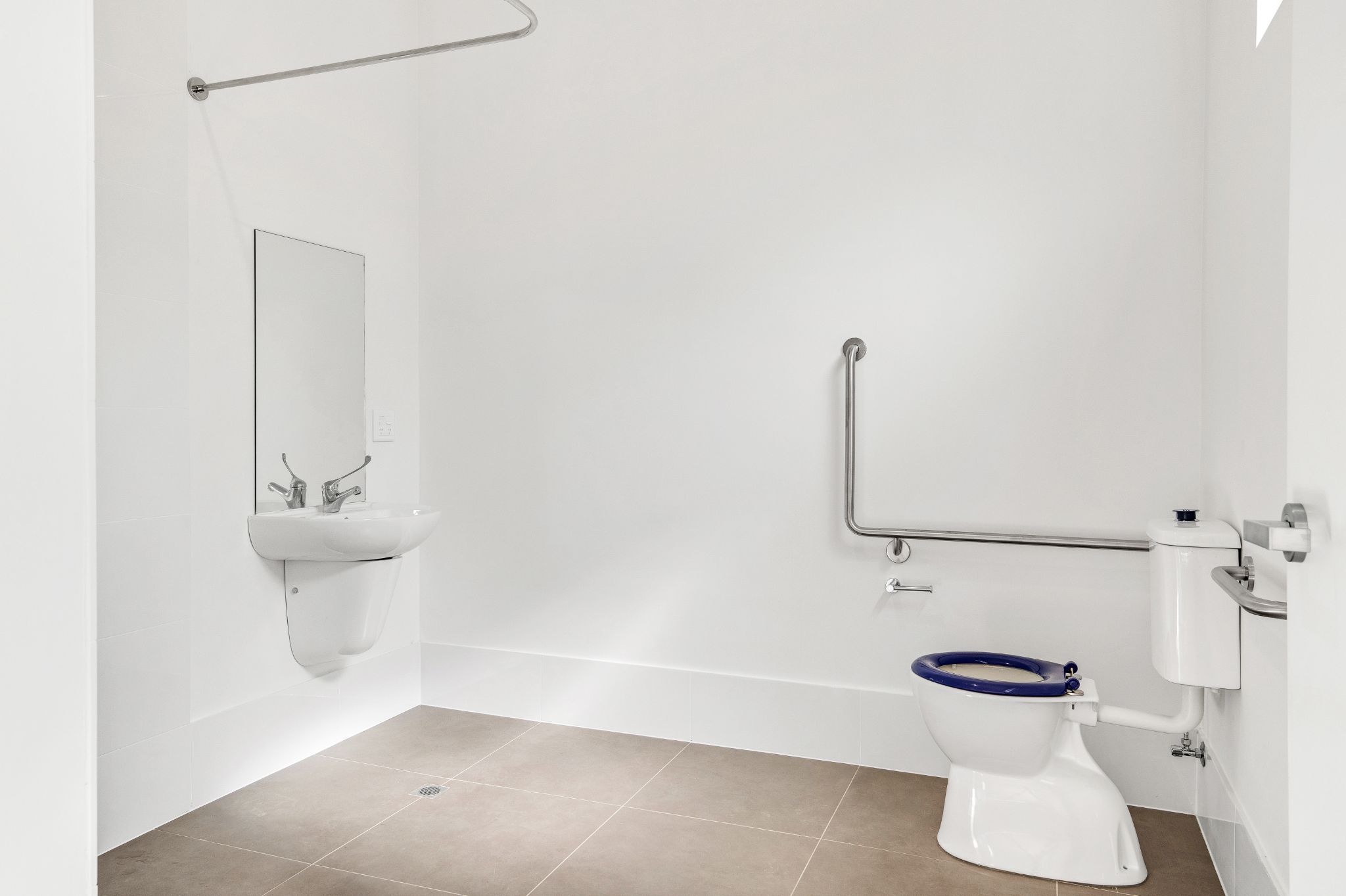 dsc 3301-dsc_3303-Edit