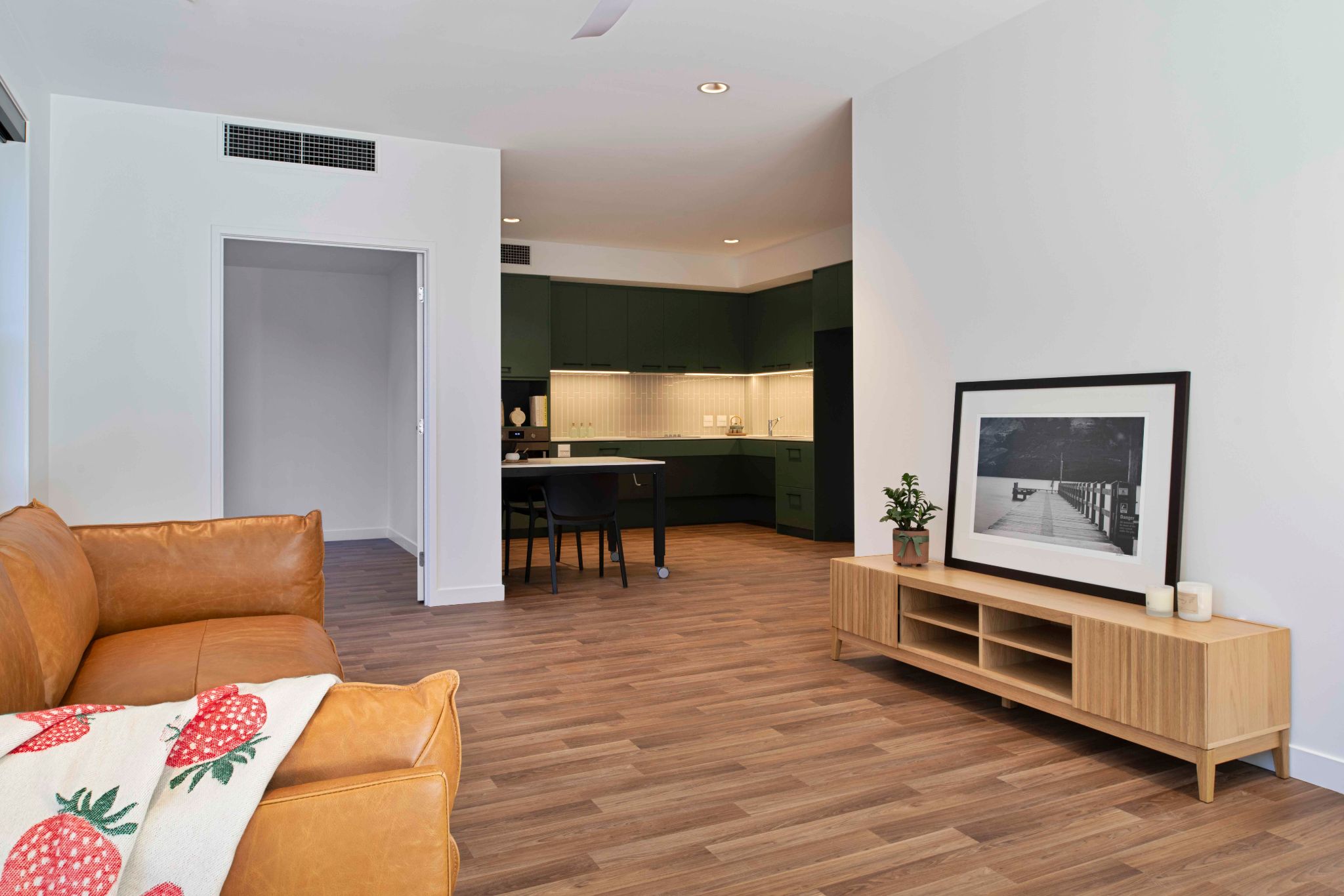 Scanlan Street Low Res 14