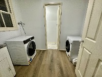 B916ACFD 4230-4E48-9073-EEF7AD20BE1F