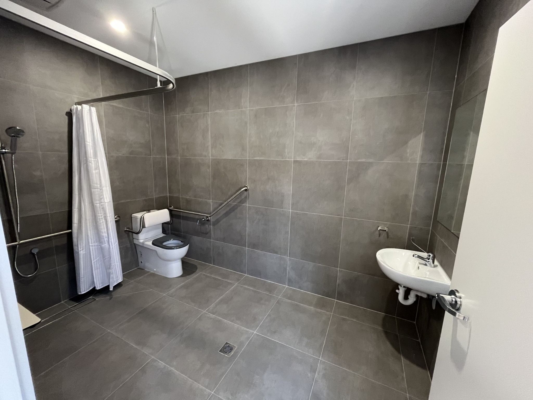 c989fdba d798-4ced-bb17-efe251b5ea17