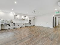 5   Salsa St 11 - Kitchen to Dining