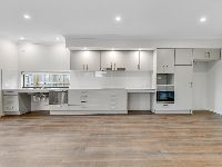 2   Salsa St 11 - Kitchen 2