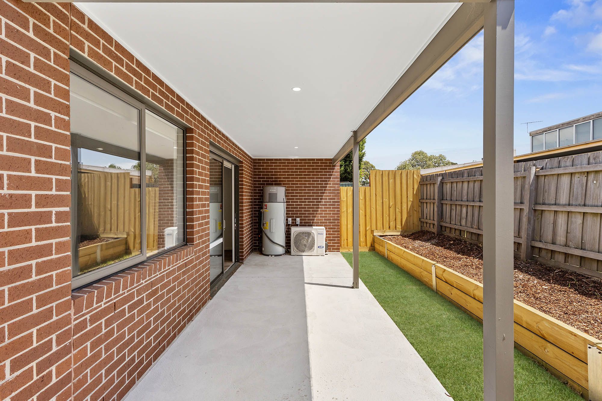 Backyard 4 LR No Logo