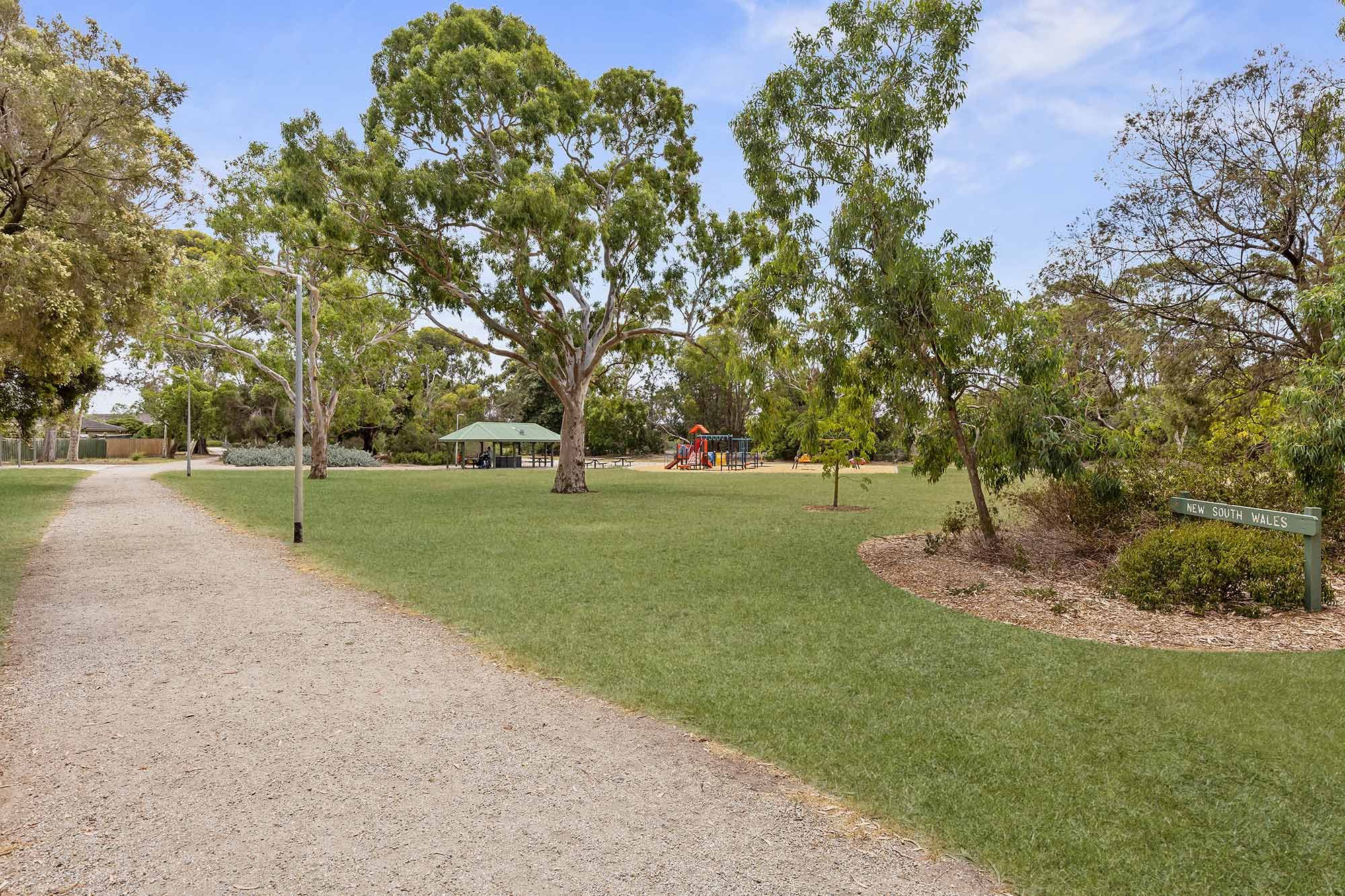 Keysborough   Roth Hetherington Reserve LR No Logo