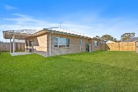 001 Open2view_ID965913-24_Livistona_Street