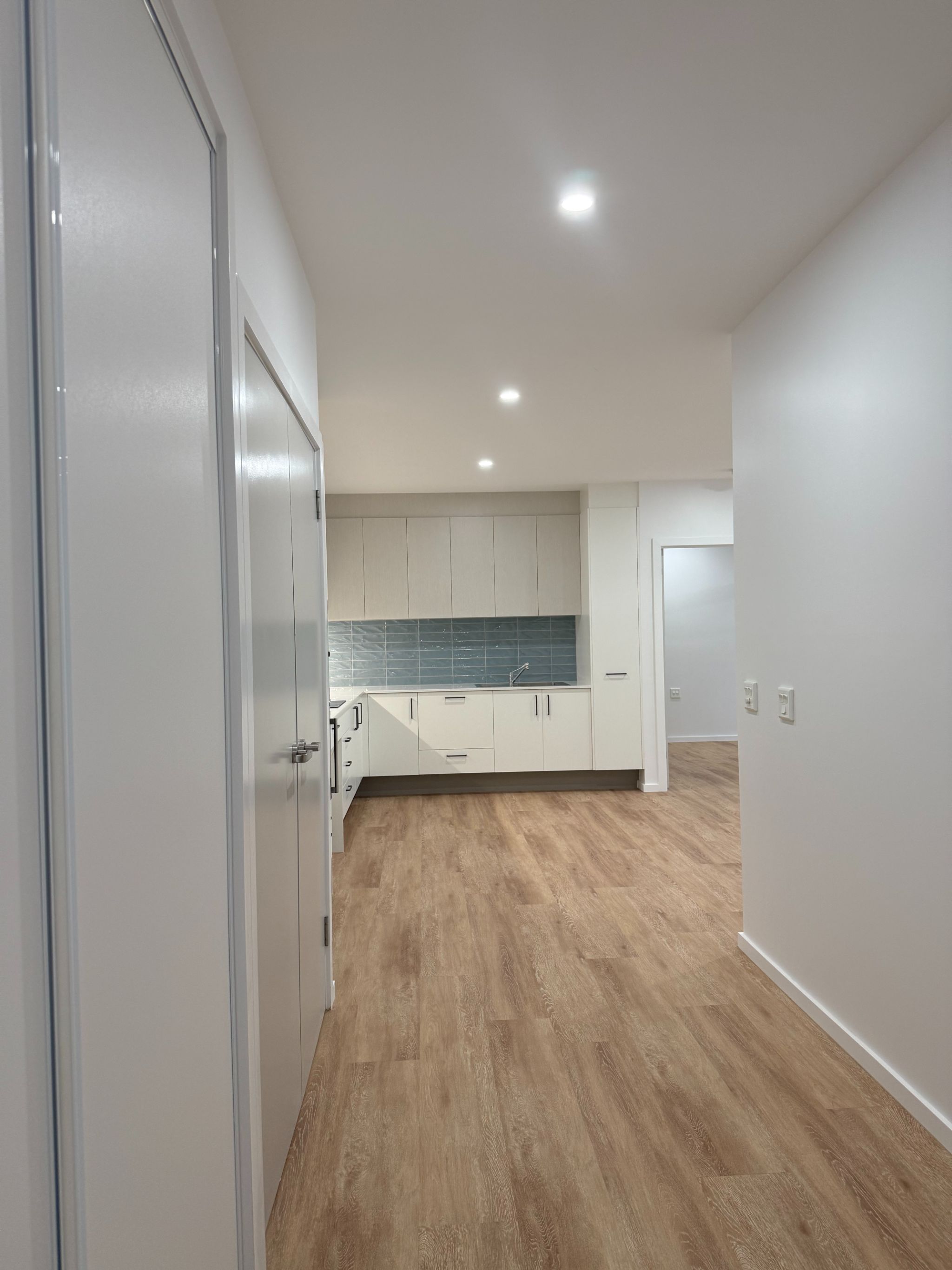 5 Apartment 5 FA entry