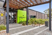 Pakenham   Pakenham Library LR No Logo